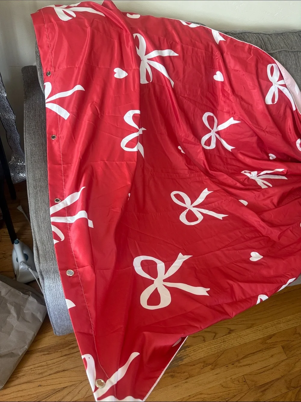 SHEIN Red Shower Curtain with White Bow & Heart Print